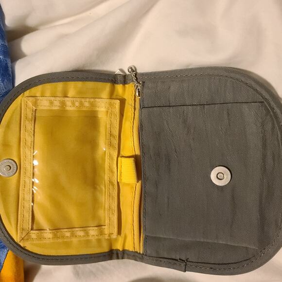 Baggallini On The Go Convertible Belt Waist Mini Purse Clutch Gray - Picture 2 of 4